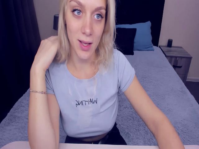 Live sex webcam photo for MeganKind #269907655