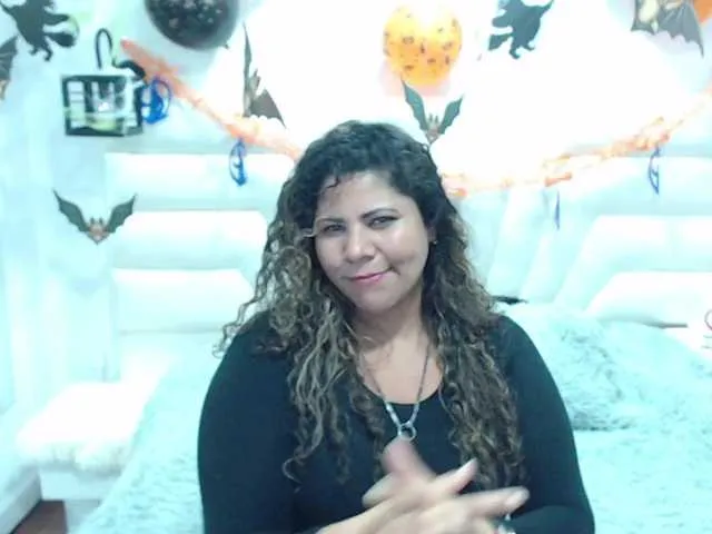 Live sex webcam photo for Brenda-star #269825955
