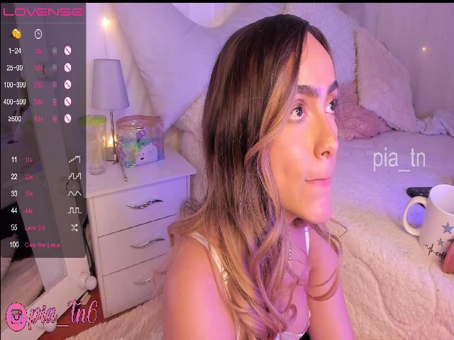 Live sex webcam photo for Pia_tn #269850495