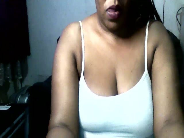 Live sex webcam photo for CHUBBY1X #270070583