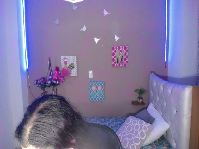 Live sex webcam photo for Mia_palmira #269958076