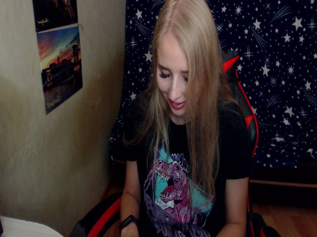 Live sex webcam photo for JessyGinger #270012765