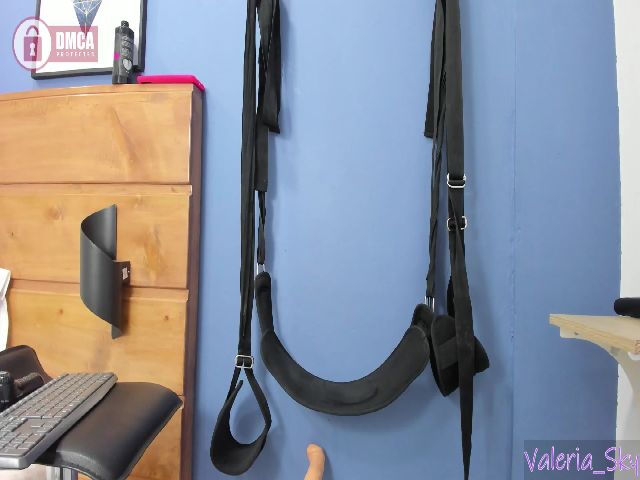Live sex webcam photo for Valeria_sky #269829470
