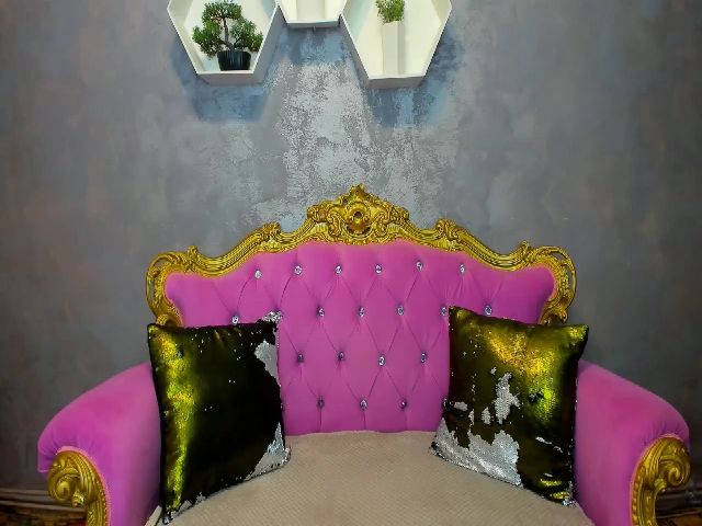 Live sex webcam photo for LennaSparkle #270098690