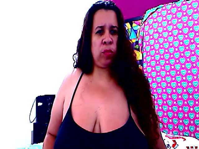 Live sex webcam photo for LatinaBigAss4 #269832288