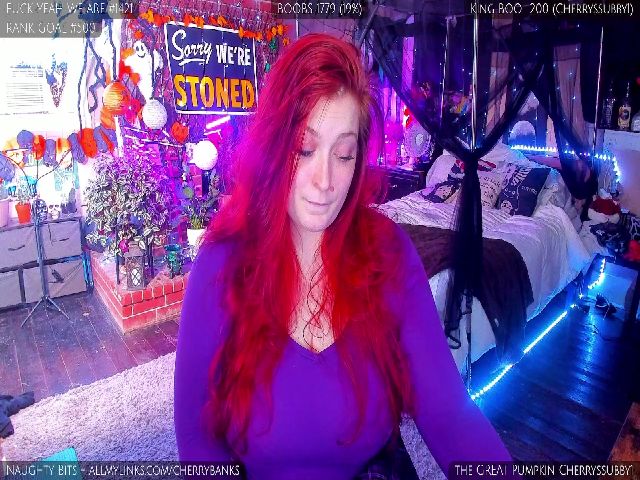 Live sex webcam photo for CherryBanks #270012324