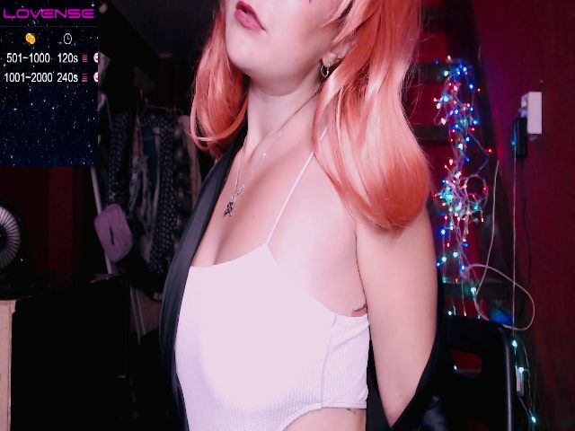 Live sex webcam photo for WinonaCooper #269939803