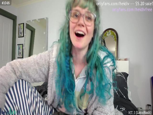 Live sex webcam photo for heidiv #269933491