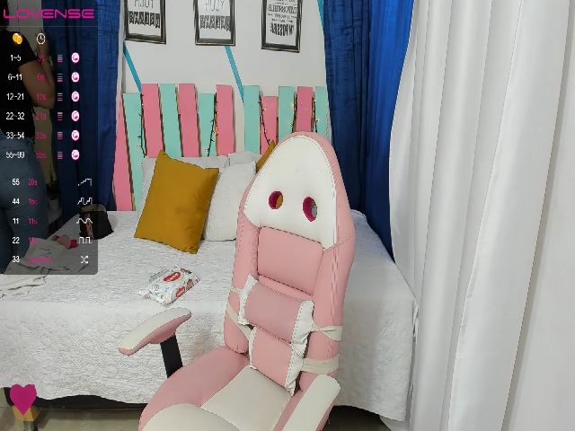 Live sex webcam photo for Sexxy_blonnde #269962922