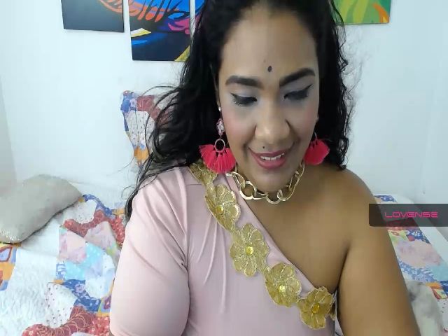 Live sex webcam photo for IndianMama #270008923