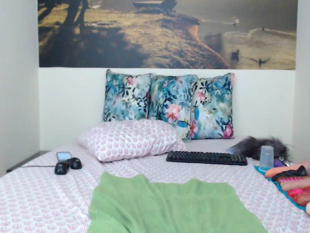 Live sex webcam photo for AikoTailor #287876761