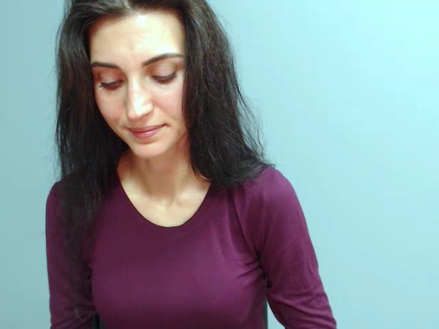 Live sex webcam photo for Miss_Vivian #270087004