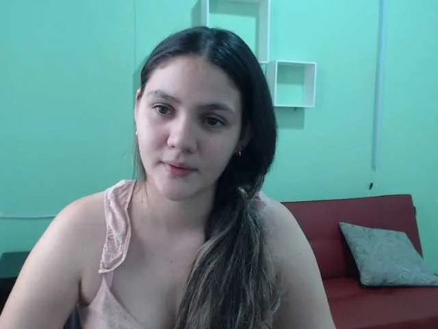 Live sex webcam photo for hanna-queen21 #270034408