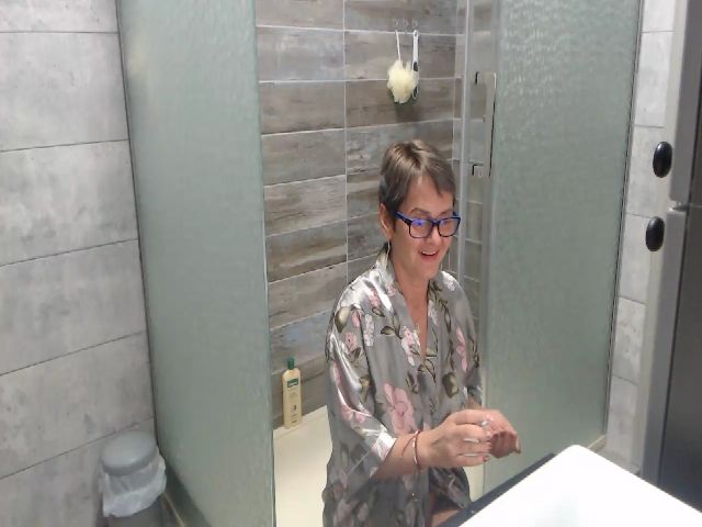 Live sex webcam photo for silverjewel #270031255