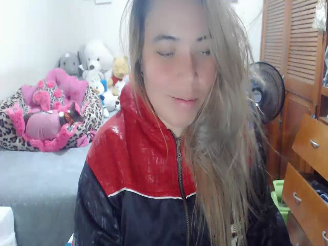 Live sex webcam photo for Meganhill_ #270097046