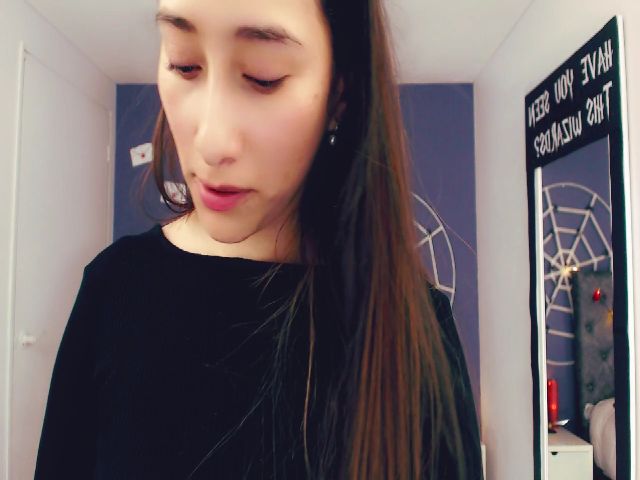 Live sex webcam photo for anniesclub #269862296