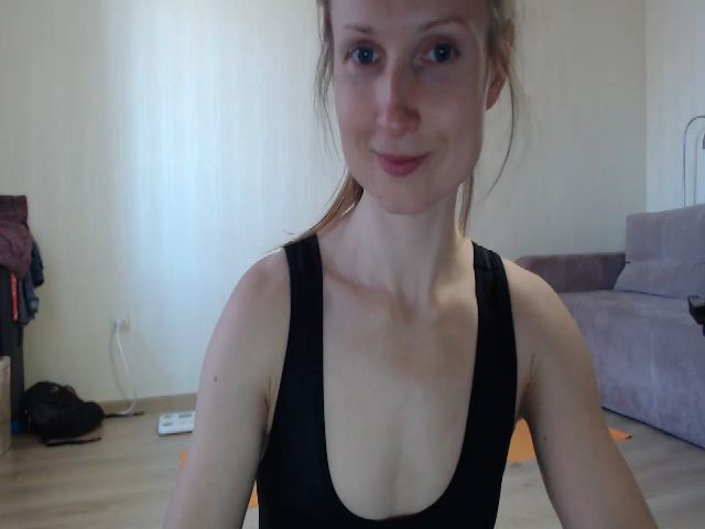 Live sex webcam photo for KaraHumble #269964945