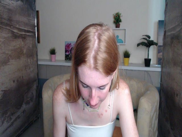 Live sex webcam photo for ImFoxx #270002472