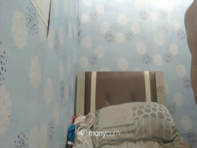 Live sex webcam photo for UrCummer69 #269845457