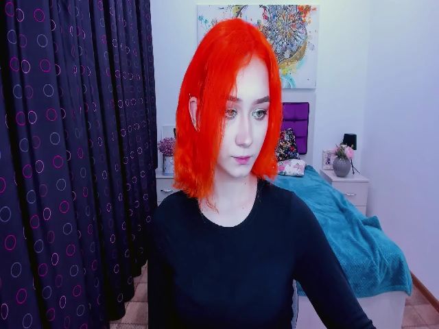 Live sex webcam photo for FionaClassy #270004451