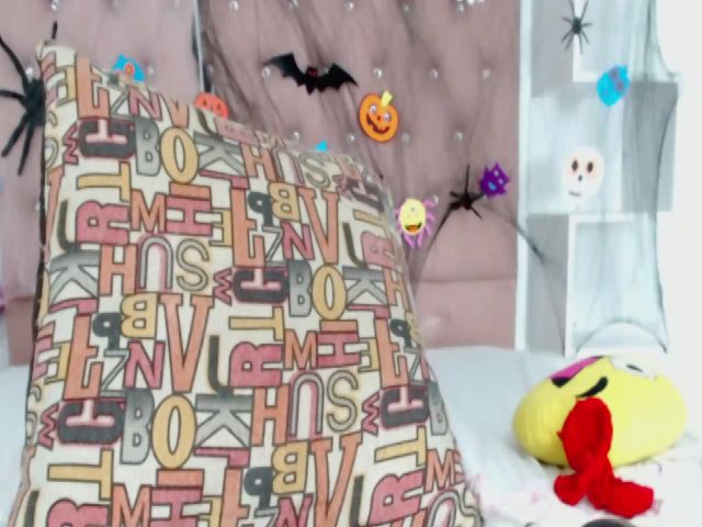 Live sex webcam photo for PamelaPlayful #269841884