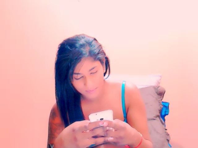 Live sex webcam photo for INDIANGOLD #270034534