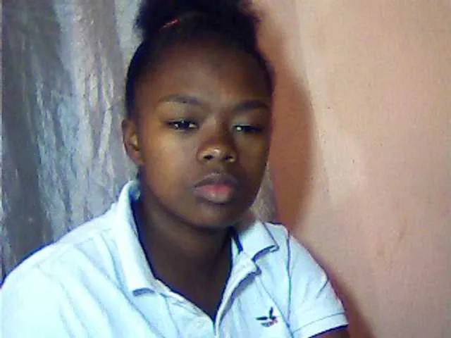 Live sex webcam photo for Errah #269905702