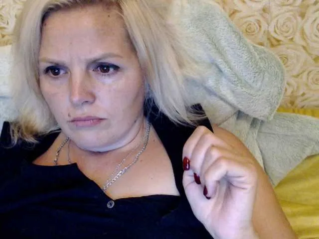 Live sex webcam photo for AngelAlone #270035717