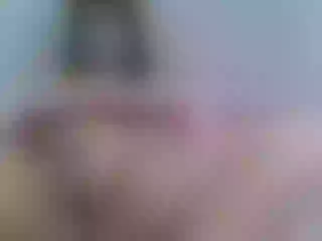 Live sex webcam photo for LadyQueen #269962477