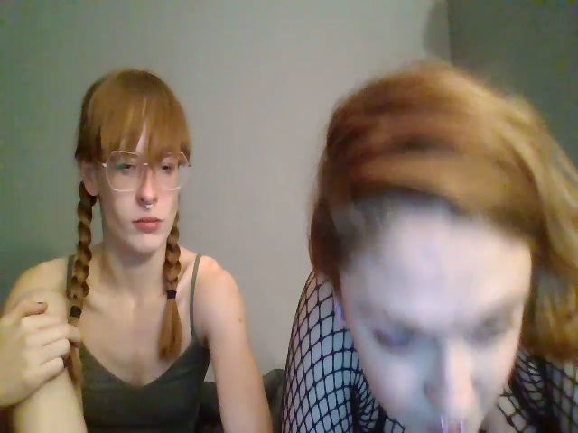 Live sex webcam photo for LilRedSugar #269868667