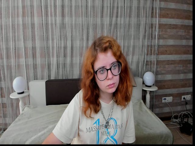 Live sex webcam photo for MelisaBard #269909405