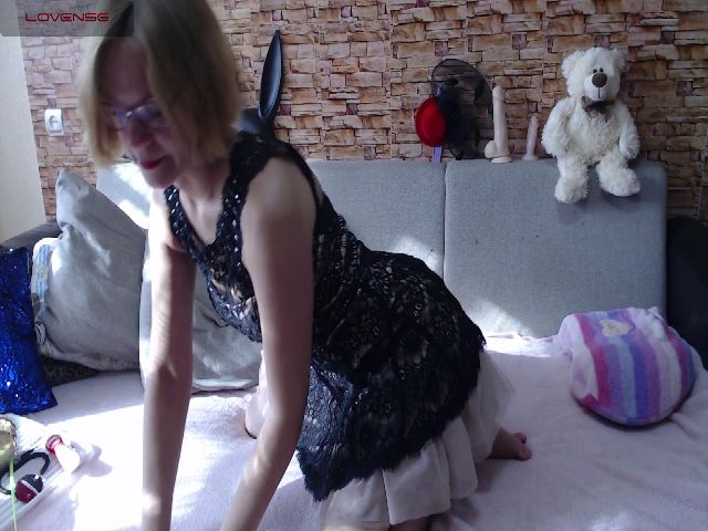 Live sex webcam photo for MilfaOlla #269920475