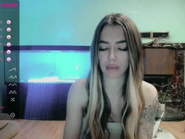 Live sex webcam photo for evapanterrra #270033893