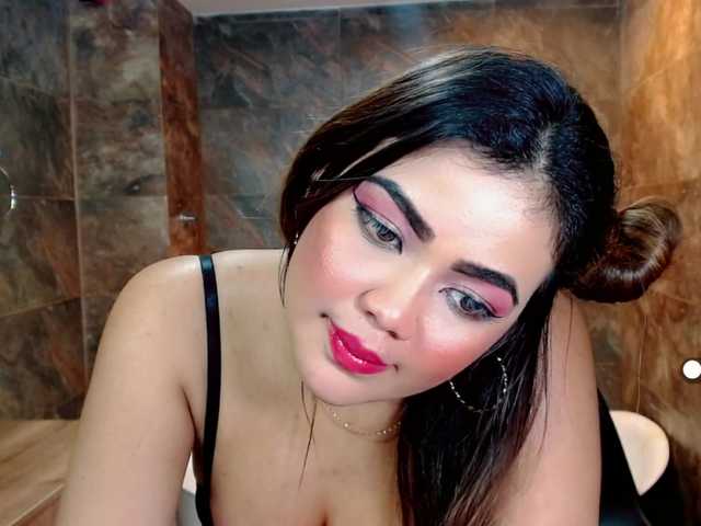 Live sex webcam photo for Aida-ramoss #269826426