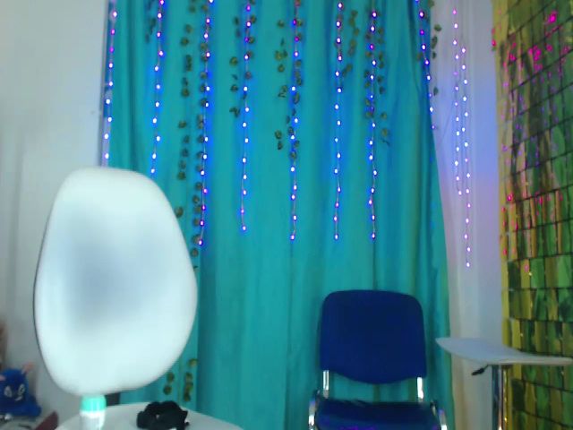 Live sex webcam photo for lauren_saray #269924838