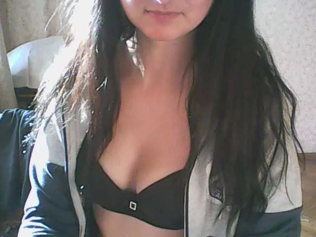 Live sex webcam photo for LeonaMagic #269962147