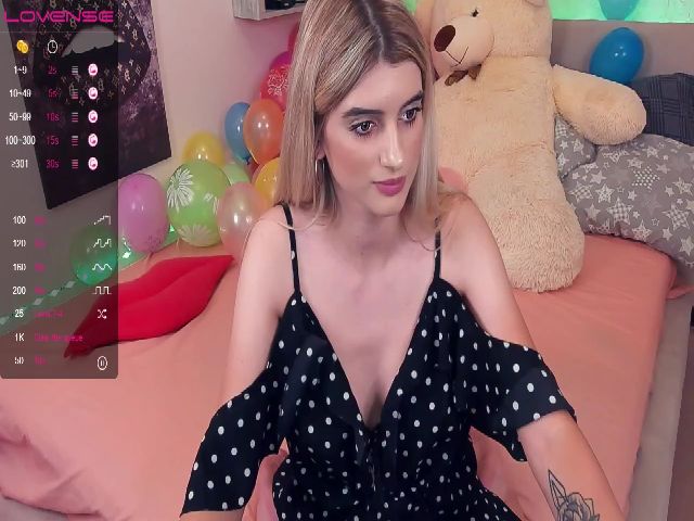 Live sex webcam photo for Eva_Gracee #270054509