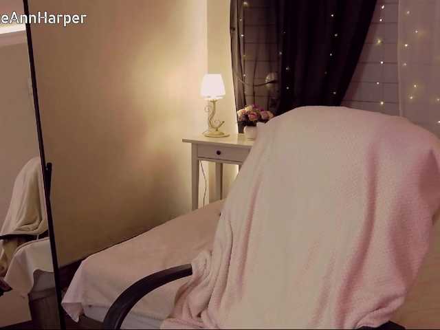 Live sex webcam photo for AnnHarper #270033760