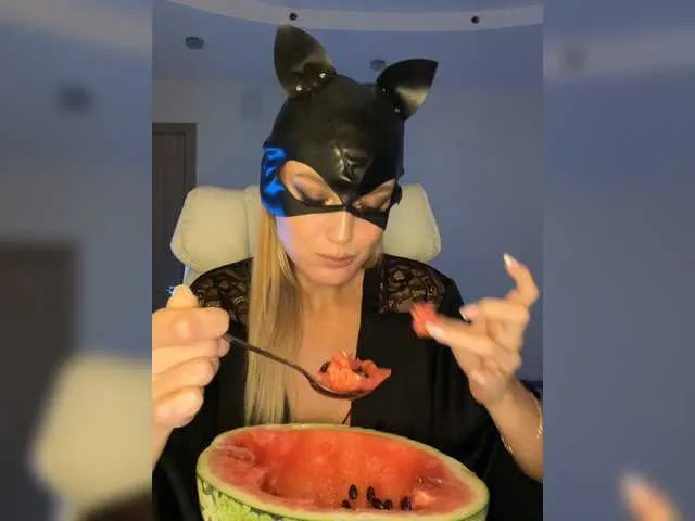 Live sex webcam photo for samkasamka #270270493