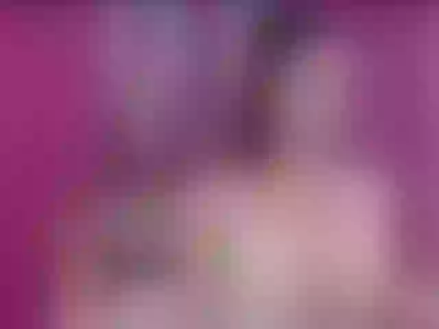 Live sex webcam photo for BustyxxHelen #270164820