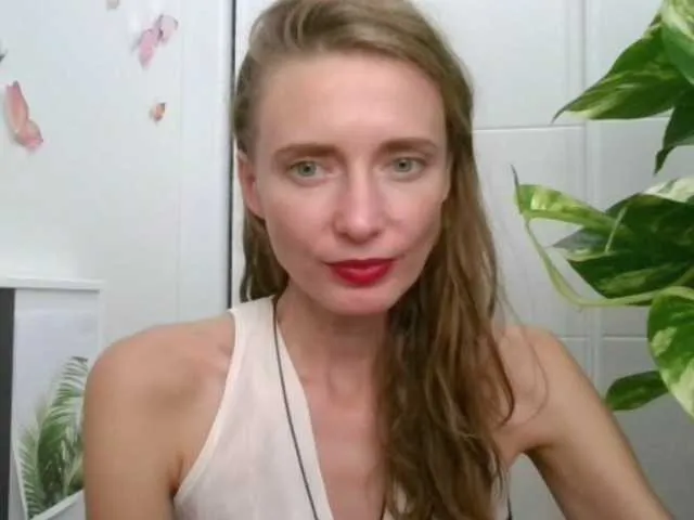 Live sex webcam photo for CelesteKissab #270215294