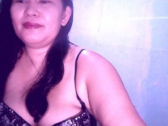 Live sex webcam photo for wildmom4u #270105638