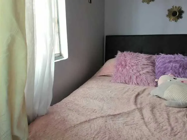 Live sex webcam photo for MollyRick #270270235
