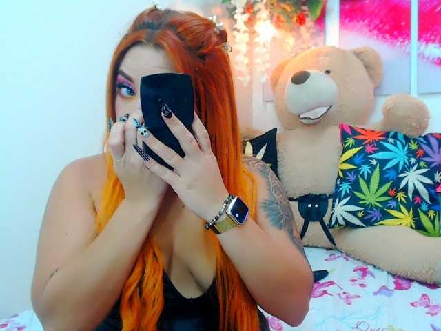 Live sex webcam photo for Cahiyaa #270215405