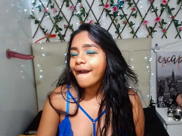 Live sex webcam photo for LilyPeytonx #270270884