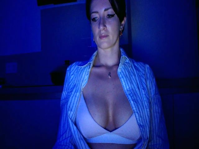 Live sex webcam photo for AryaS #270250270