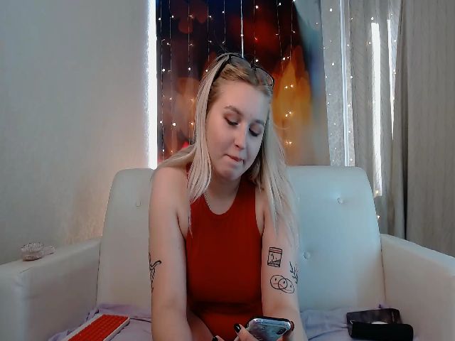 Live sex webcam photo for Kelly_Blarre #270184035