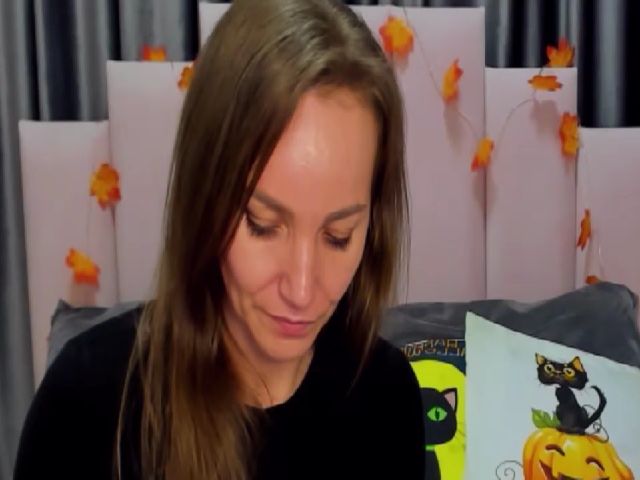 Live sex webcam photo for EvaMoses #287855677