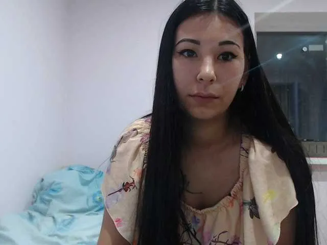 Live sex webcam photo for HotRose01 #270106023