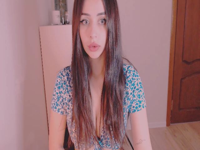 Live sex webcam photo for Vasimy #270303574